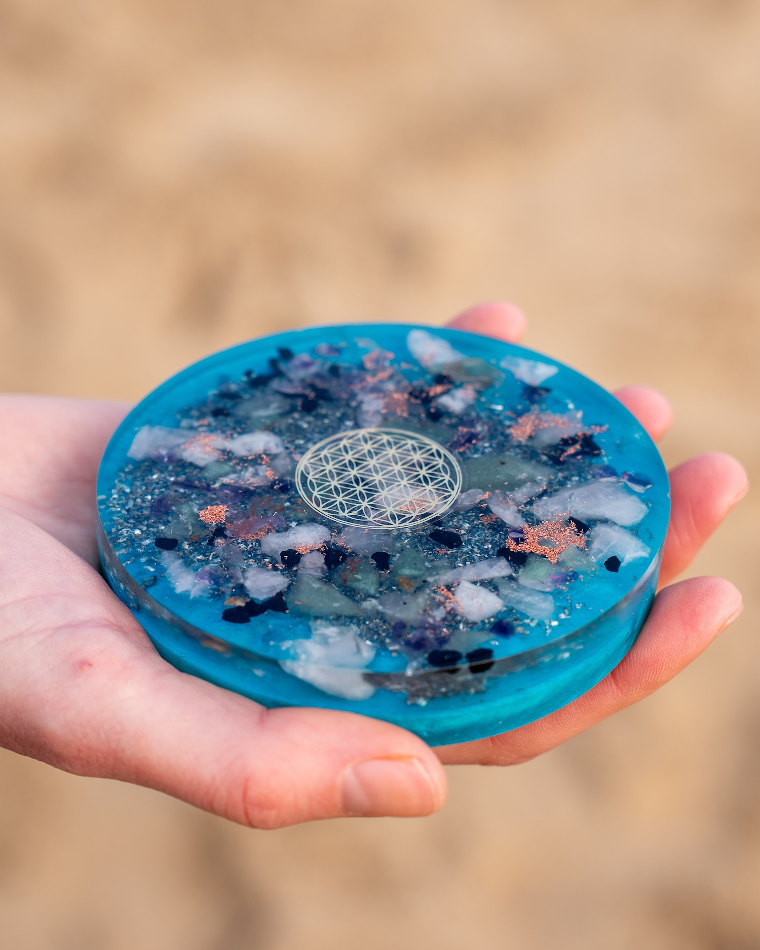 Sacred Orgonite — voor belichaming, bescherming & herinnering - Amara Aurora Sacred Orgonite — voor belichaming, bescherming & herinnering - Amara Aurora